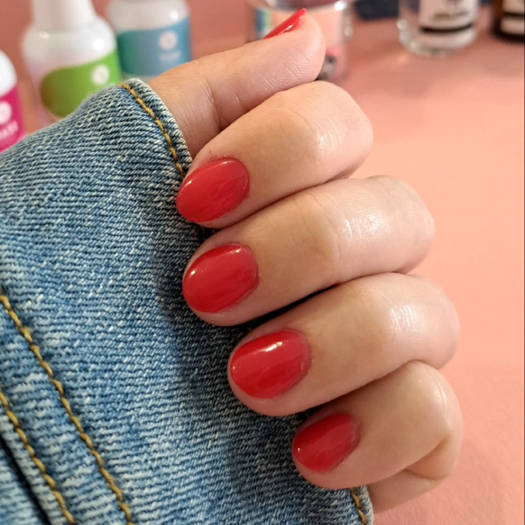 Hogyan készíts tökéletes körmöket otthon a DipNails kezdőszettel